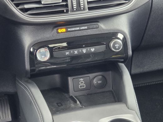 Ford Kuga 2.5 PHEV Active Matrix LED | Headup | Afneembare trekhaak | Carplay | Stoel- stuurverw. | Keyless... ActivLease financial lease