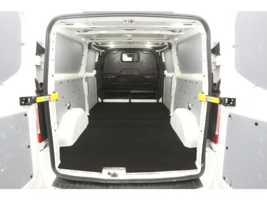 Ford Transit Custom 2.0 TDCI L2H1 185PK Sport | Automaat | Airco | Cruise | Carplay | Camera | 3 Zits | Trekhaak | 2x... ActivLease financial lease