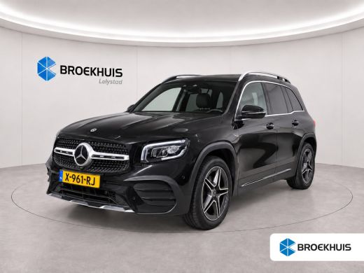 Mercedes-Benz GLB 200 163PK AMG-LINE AUTOMAAT / NAVI / LEDER / CLIMA / FULL-LED / PDC / 19" LMV / PANO. DAK / CAMER... ActivLease financial lease