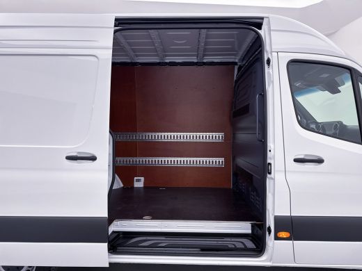 Mercedes-Benz Sprinter 315 CDI L2H2 Pro Parkeerpakket Cruise Control Betimmering ActivLease financial lease