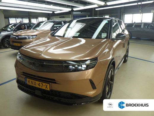 Opel Grandland 1.6 Turbo Plug-in-Hybrid Ultimate | Nieuwe auto | Panorama/schuifdak | Lederen bekleding | Focal ... ActivLease financial lease