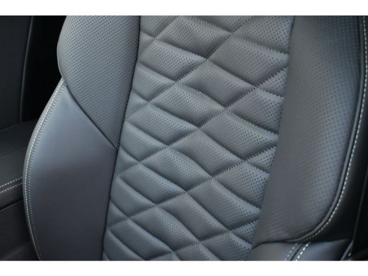 Peugeot 5008 GT Exclusive | Adaptieve cruise control met Stop&Go functie | LED 3D-achterlichten | Pack Safety ... ActivLease financial lease