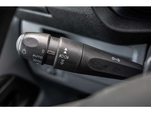 Peugeot Expert 1.5 BlueHDi 100 | 3-Zits | Camera | Carplay | Cruise | PDC | Airco ActivLease financial lease