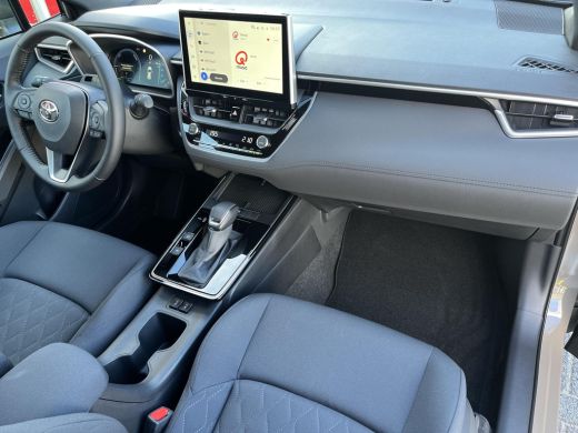 Toyota Corolla Cross Hybrid 140 Dynamic | Mud Bath metallic | Nieuw uit voorraad leverbaar | ActivLease financial lease