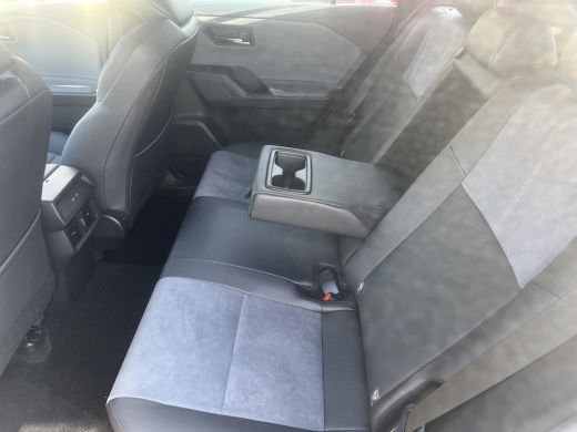 Toyota RAV4 2.5 Plug-in Hybrid AWD 300 First Edition | Urban Rock met zwart dak | Vanaf december 2026 leverba... ActivLease financial lease