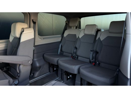 Volkswagen Multivan 245pk 1.5 eHybrid L2 4Motion | Trekhaak | Vis-A-Vis | 4 Seizoenen Banden | ActivLease financial lease
