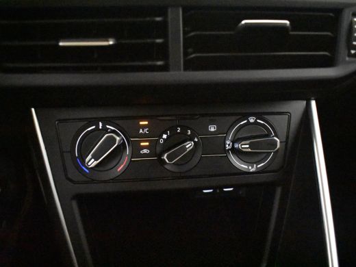 Volkswagen Polo 1.0 TSI 95PK Life Edition l App Connect l Parkeersensoren l Digital Dash l Adaptive Cr Control l ... ActivLease financial lease
