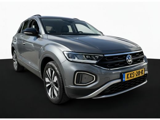 Volkswagen T-Roc TSI 115PK LIFE GOAL EDITION NAVI/CARPLAY/PDC ActivLease financial lease