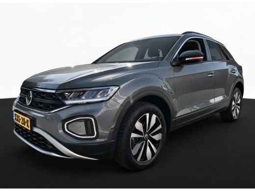 Volkswagen T-Roc TSI 115PK LIFE GOAL EDITION NAVI/CARPLAY/PDC ActivLease financial lease