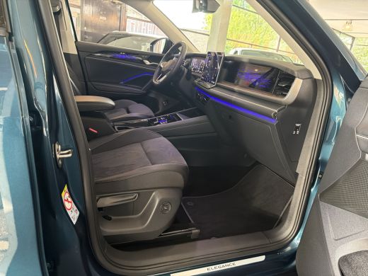 Volkswagen Tayron 1.5 TSI eHybrid 204PK DSG HYBRID ELEGANCE 360&deg;CAMERA/TREKHAAK/IQ.LIGHT/KEYLESS ActivLease financial lease