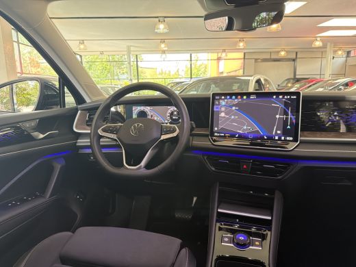 Volkswagen Tayron 1.5 TSI eHybrid 204PK DSG HYBRID ELEGANCE 360&deg;CAMERA/TREKHAAK/IQ.LIGHT/KEYLESS ActivLease financial lease