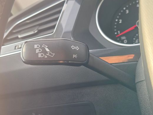 Volkswagen Tiguan 1.5 TSI Life Business Cruise control adaptief met stop&go / keyless entry/start / hill hold ActivLease financial lease