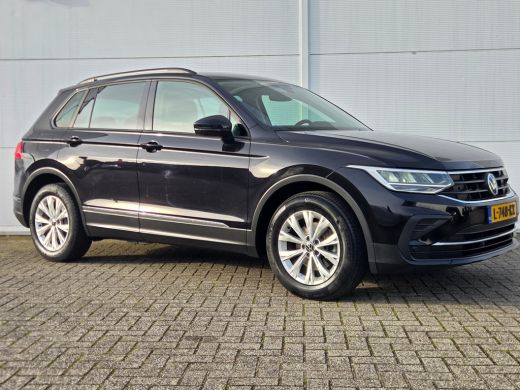 Volkswagen Tiguan 1.5 TSI Life Business Cruise control adaptief met stop&go / keyless entry/start / hill hold ActivLease financial lease
