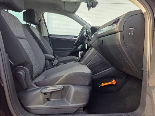 Volkswagen Tiguan 1.5 TSI Life Business Cruise control adaptief met stop&go / keyless entry/start / hill hold ActivLease financial lease