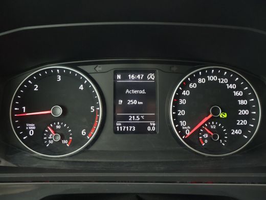 Volkswagen Transporter 2.0 TDI 150 PK DSG L2H1 HIGHLINE + 2 SCHUIFDEUREN | APPLE CARPLAY | TREKHAAK | COMFORTSTOELEN ActivLease financial lease