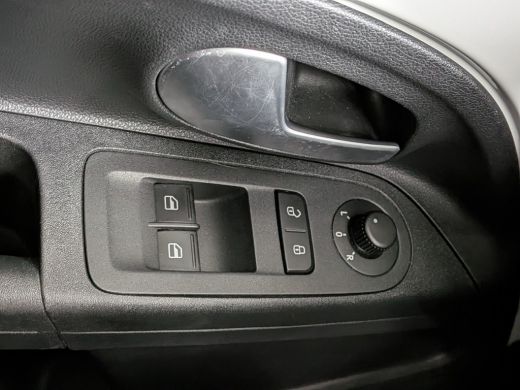 Volkswagen up! 1.0 BMT move l Elektr. Spiegels en ramen l Airco l Multi Media Systeem l Centr. Portiervergr. afs... ActivLease financial lease