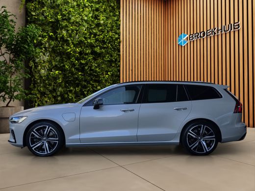 Volvo  V60 T6 Recharge AWD R-Design | Camera | Adaptive Cruise | Winter Pack | CarPlay | Harman/Kardon ActivLease financial lease