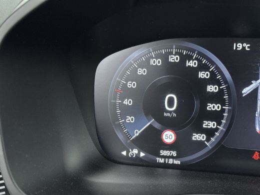 Volvo  XC40 1.5 T4 Recharge R-Design | 1e Eigenaar - NL Auto | Apple Carplay - Android Auto | Stoel + Stuurve... ActivLease financial lease