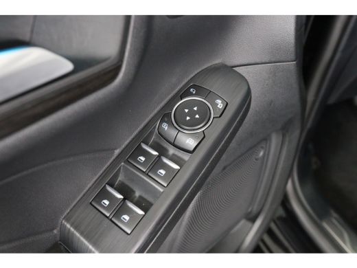 Ford Kuga 2.5 PHEV Vignale | 1.500kg Trekvermogen | Dealer Onderhouden | Panoramadak | Lederen bekleding | ... ActivLease financial lease