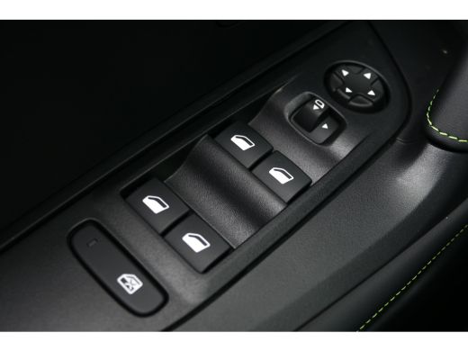 Peugeot 2008 GT | Active Safety Brake met camera en radar (automatisch noodremsysteem) met Distance Alert (waa... ActivLease financial lease