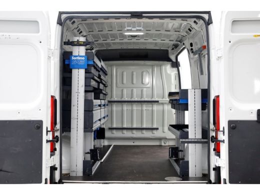 Peugeot Boxer 2.2 BlueHDi 120pk L2H2 Airco/Navi/Inrichting 07-2021 ActivLease financial lease