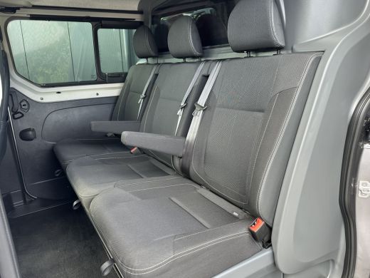 Renault Trafic 2.0 dCi 170 PK AUTOMAAT / L2H1 / DUBBEL CABINE / 2x SCHUIFDEUR / CAMERA / LED KOPLAMPEN / TREKHAA... ActivLease financial lease