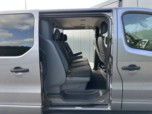 Renault Trafic 2.0 dCi 170 PK AUTOMAAT / L2H1 / DUBBEL CABINE / 2x SCHUIFDEUR / CAMERA / LED KOPLAMPEN / TREKHAA... ActivLease financial lease
