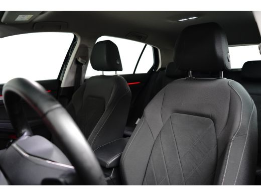 Volkswagen Golf 1.4 eHybrid Style | Adaptive Cruise Control / Automaat / Ergo bestuurdersstoel (elektrisch verste... ActivLease financial lease