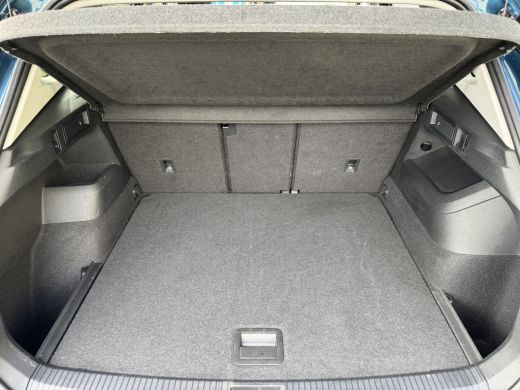 Volkswagen Tiguan 1.5 eTSI DSG LIFE GOAL 360&deg; CAMERA/IQ.LIGHT/TREKHAAK ActivLease financial lease