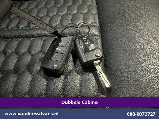 Volkswagen Transporter 2.0 TDI 150pk Automaat L2H1 BULLI Dubbele Cabine Euro6 Airco | 5-Zits | Camera | Navigatie | Appl... ActivLease financial lease