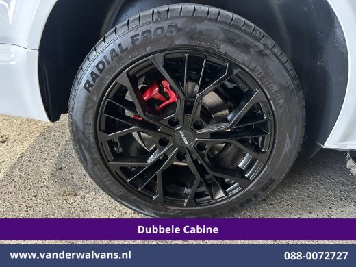 Volkswagen Transporter 2.0 TDI 150pk Automaat L2H1 BULLI Dubbele Cabine Euro6 Airco | 5-Zits | Camera | Navigatie | Appl... ActivLease financial lease