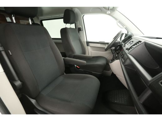 Volkswagen Transporter 2.0 TDI L2H1 | Dubbele Cabine | Airco | Cruise | Parkeersens. | Trekhaak ActivLease financial lease