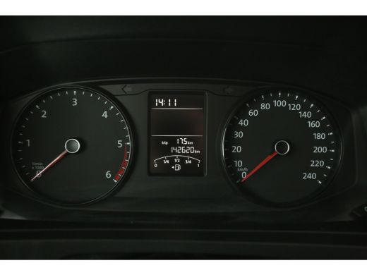 Volkswagen Transporter 2.0 TDI L2H1 | Dubbele Cabine | Airco | Cruise | Parkeersens. | Trekhaak ActivLease financial lease