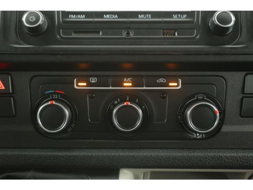 Volkswagen Transporter 2.0 TDI L2H1 | Dubbele Cabine | Airco | Cruise | Parkeersens. | Trekhaak ActivLease financial lease