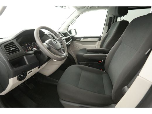 Volkswagen Transporter 2.0 TDI L2H1 | Dubbele Cabine | Airco | Cruise | Parkeersens. | Trekhaak ActivLease financial lease