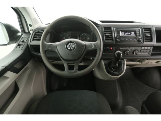 Volkswagen Transporter 2.0 TDI L2H1 | Dubbele Cabine | Airco | Cruise | Parkeersens. | Trekhaak ActivLease financial lease