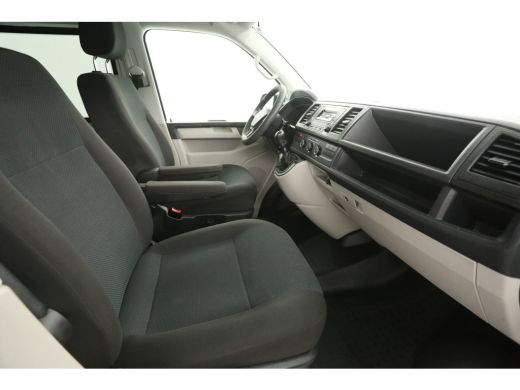Volkswagen Transporter 2.0 TDI L2H1 | Dubbele Cabine | Airco | Cruise | Parkeersens. | Trekhaak ActivLease financial lease