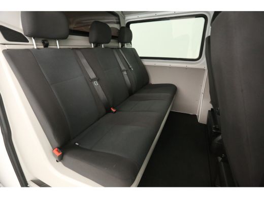 Volkswagen Transporter 2.0 TDI L2H1 | Dubbele Cabine | Airco | Cruise | Parkeersens. | Trekhaak ActivLease financial lease