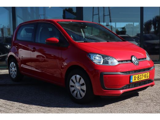 Volkswagen up! 1.0 65PK | Bandenspanningscontrolesysteem | Multimedia-voorbereiding | Rijstrooksensor ActivLease financial lease