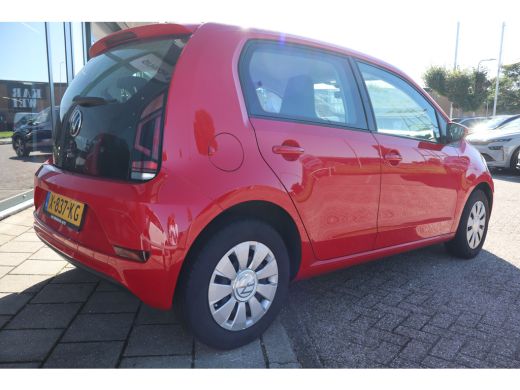 Volkswagen up! 1.0 65PK | Bandenspanningscontrolesysteem | Multimedia-voorbereiding | Rijstrooksensor ActivLease financial lease