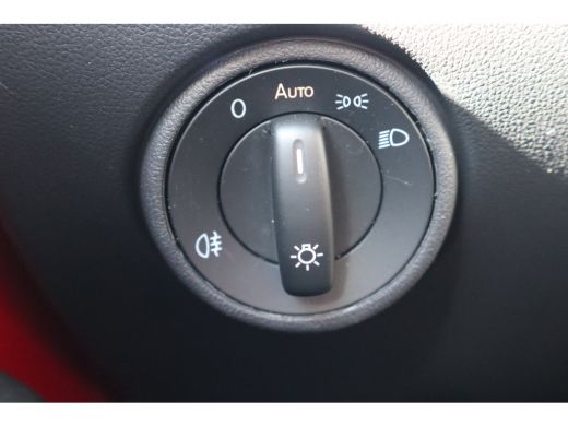 Volkswagen up! 1.0 65PK | Bandenspanningscontrolesysteem | Multimedia-voorbereiding | Rijstrooksensor ActivLease financial lease
