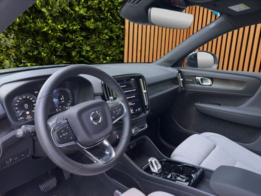 Volvo  XC40 1.5 T5 Plug-in hybrid Ultimate Dark | Trekhaak | Harman/Kardon | Memory | Panoramadak ActivLease financial lease