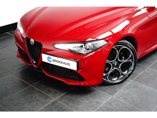 Alfa Romeo Giulia Veloce 280PK | Stoelverwarming | Adap. Cruise | 19 inch | Trekhaak ActivLease financial lease