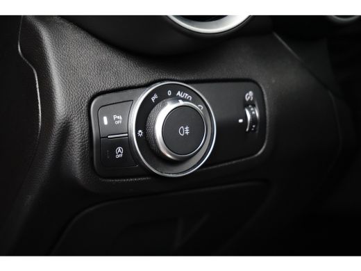 Alfa Romeo Giulia Veloce 280PK | Stoelverwarming | Adap. Cruise | 19 inch | Trekhaak ActivLease financial lease