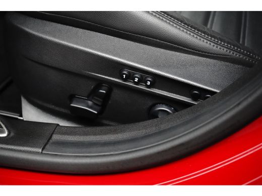 Alfa Romeo Giulia Veloce 280PK | Stoelverwarming | Adap. Cruise | 19 inch | Trekhaak ActivLease financial lease