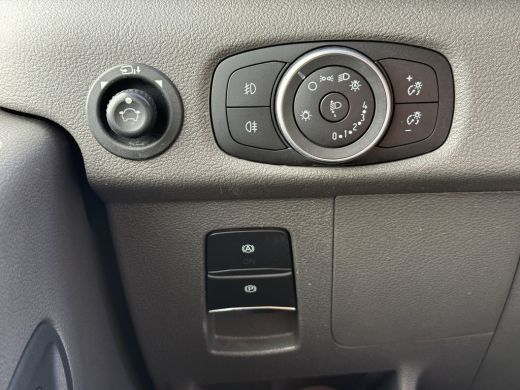 Ford E-Transit 68kWh 184PK L4H3 317km WLTP 93.7% (SOH) BEV Snelladen Carplay Climate control 360&deg; Camera Parkeer... ActivLease financial lease