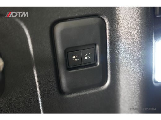 Land Rover Defender 2.0 P300e 110 X-Dynamic PHEV SE | NIEUW! | Leder | 360 | Garantie t/m 2029 ActivLease financial lease