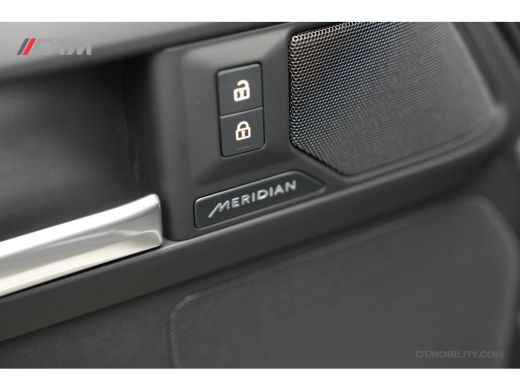 Land Rover Defender 2.0 P300e 110 X-Dynamic PHEV SE | NIEUW! | Leder | 360 | Garantie t/m 2029 ActivLease financial lease