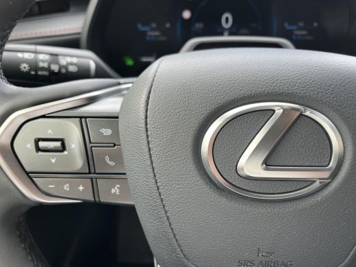 Lexus LBX 1.5 Business Line 2WD | Lederen bekleding | Stoel- + stuurverwarming | Carplay | Parkeersensoren | ActivLease financial lease