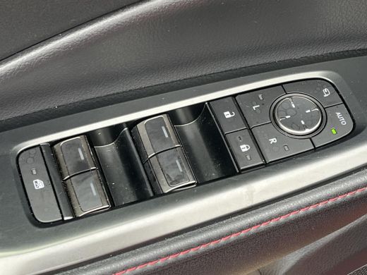 Lexus LBX 1.5 Business Line 2WD | Lederen bekleding | Stoel- + stuurverwarming | Carplay | Parkeersensoren | ActivLease financial lease